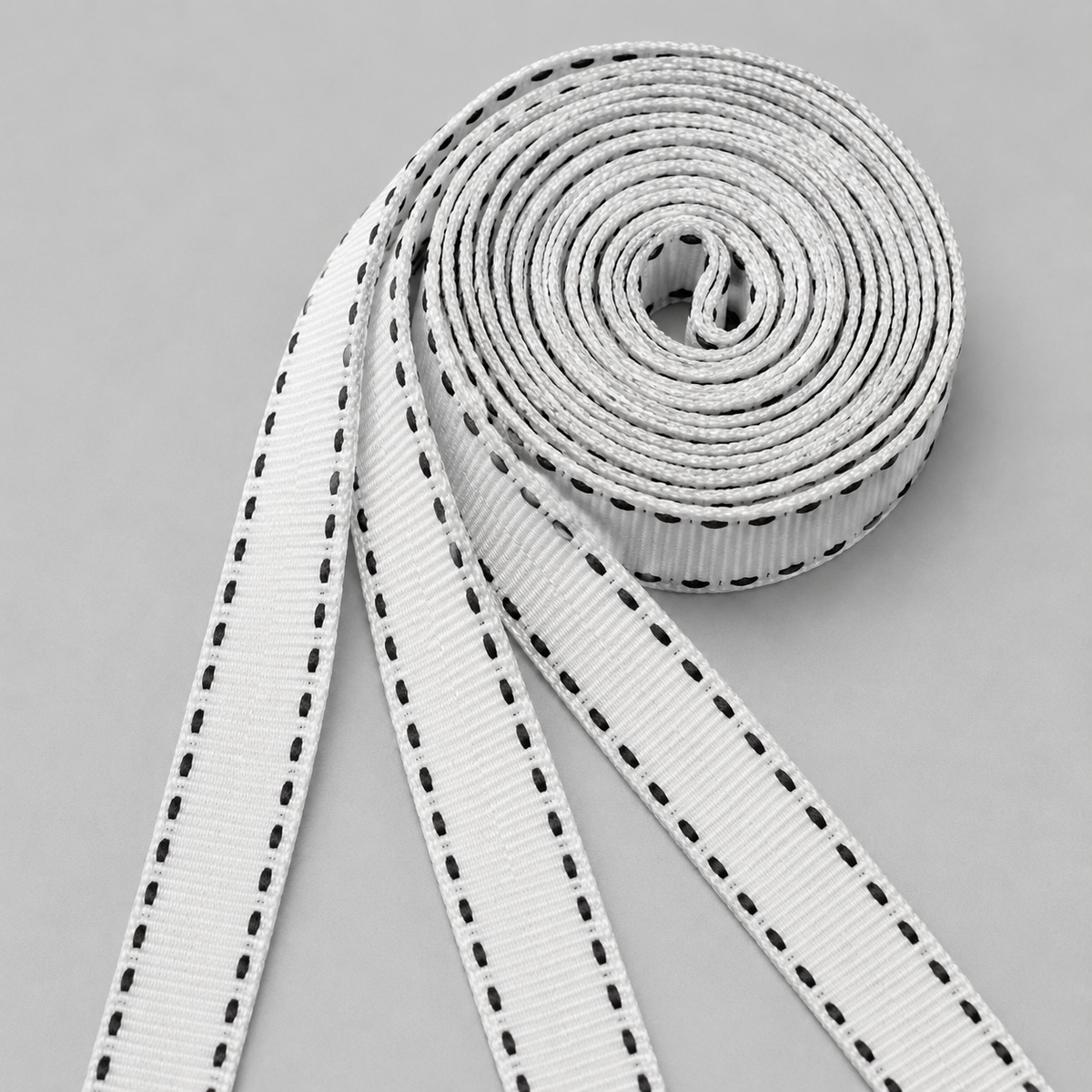 Prep School- Flat Grosgrain Shoelaces in Snow