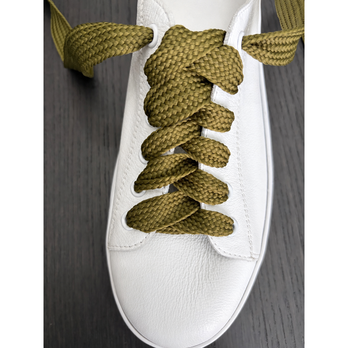 Front Row - Thick Shoelaces in Olive Green